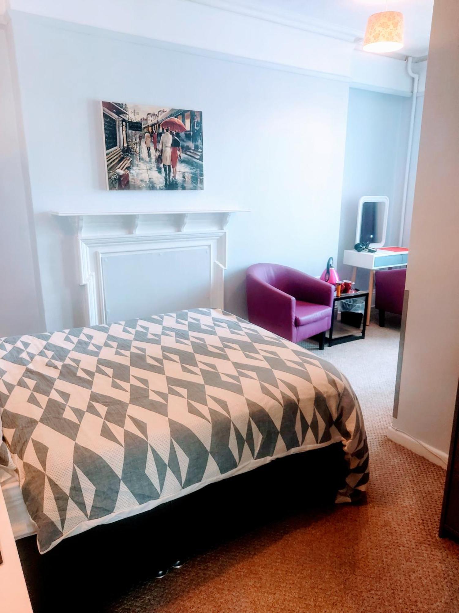 בורנמות' Lea Hurst B & B מראה חיצוני תמונה